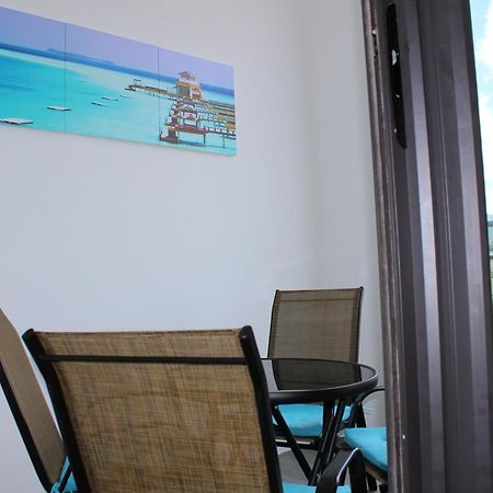 Flic en Flac Beach Penthouse Exterior foto