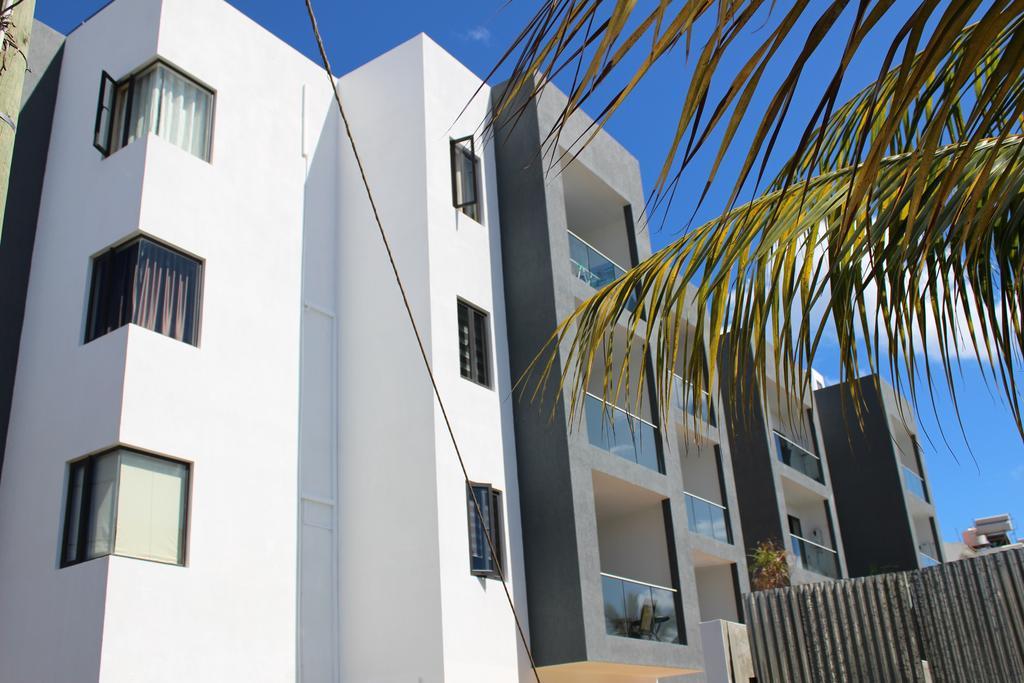 Flic en Flac Beach Penthouse Exterior foto